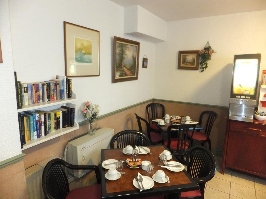 Dover Hotel - B&B Лондон Екстер'єр фото